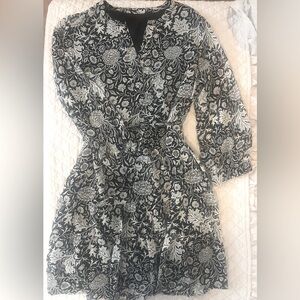 Black and White dress. Size M.